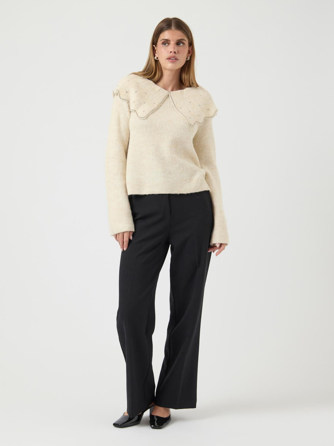 model_shot-front_full